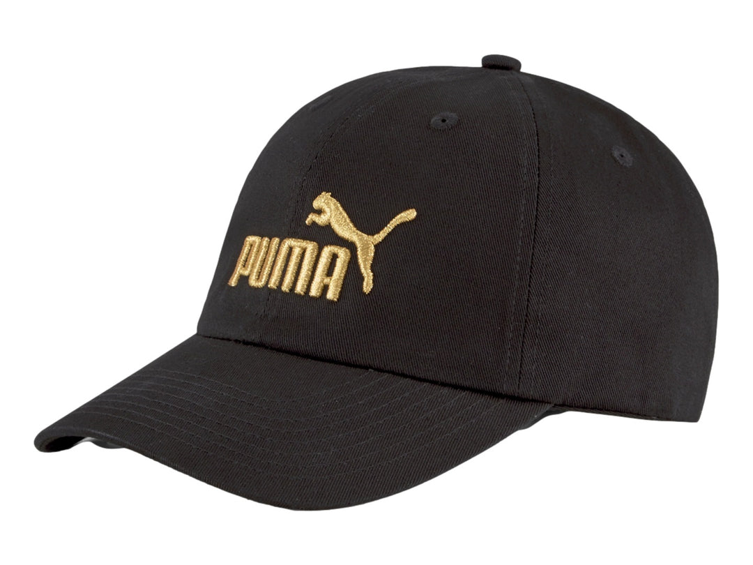 Gorra PUMA color negro con logotipo bordado en dorado en la parte frontal.