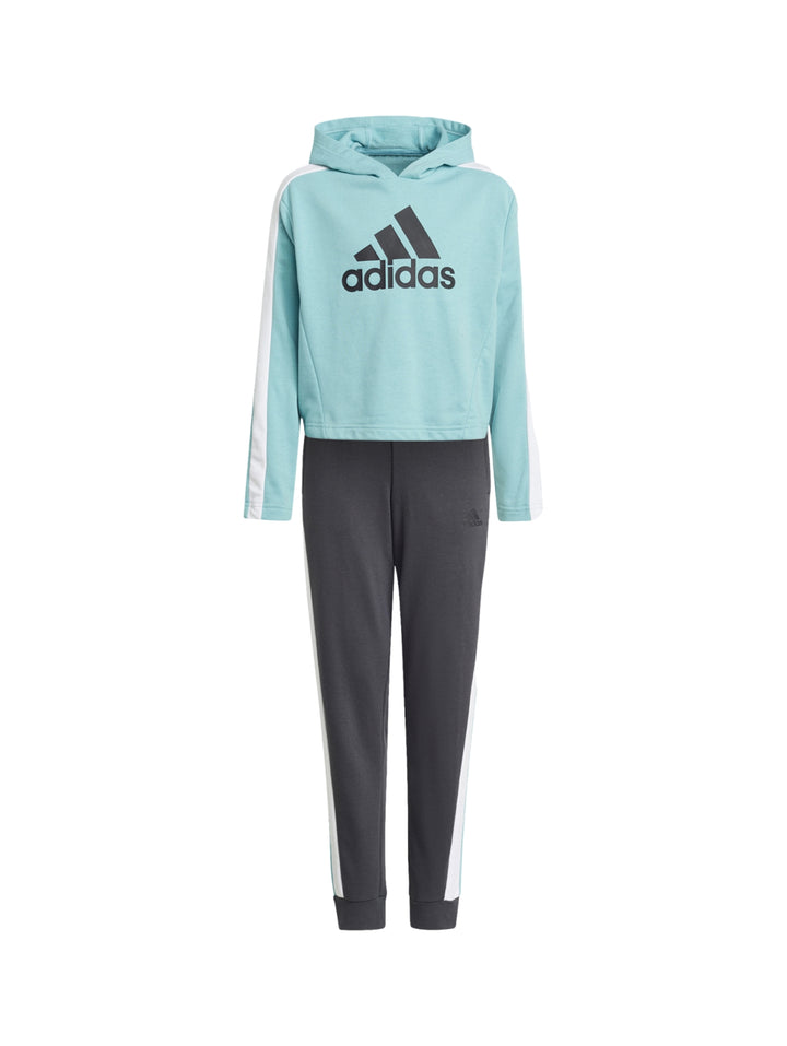 Conjunto deportivo Adidas para niña: sudadera crop top color menta y pantalón gris con rayas blancas laterales.