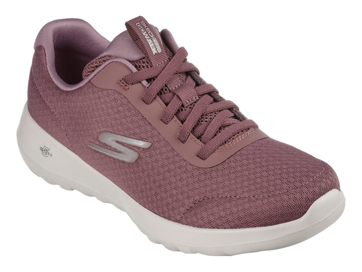 Tenis Skechers para mujer en color malva con suela blanca y diseño deportivo de tela.