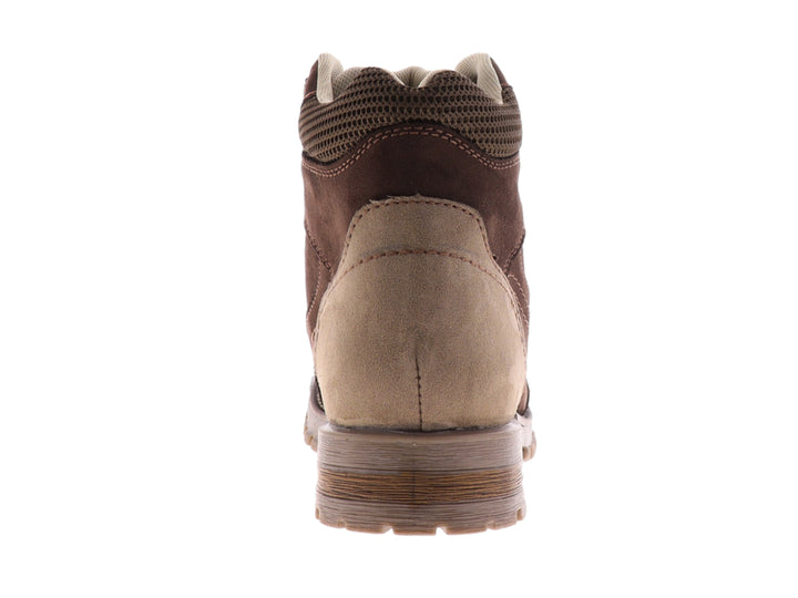 Botín casual para niño en color marrón rata con detalles en beige y suela robusta.