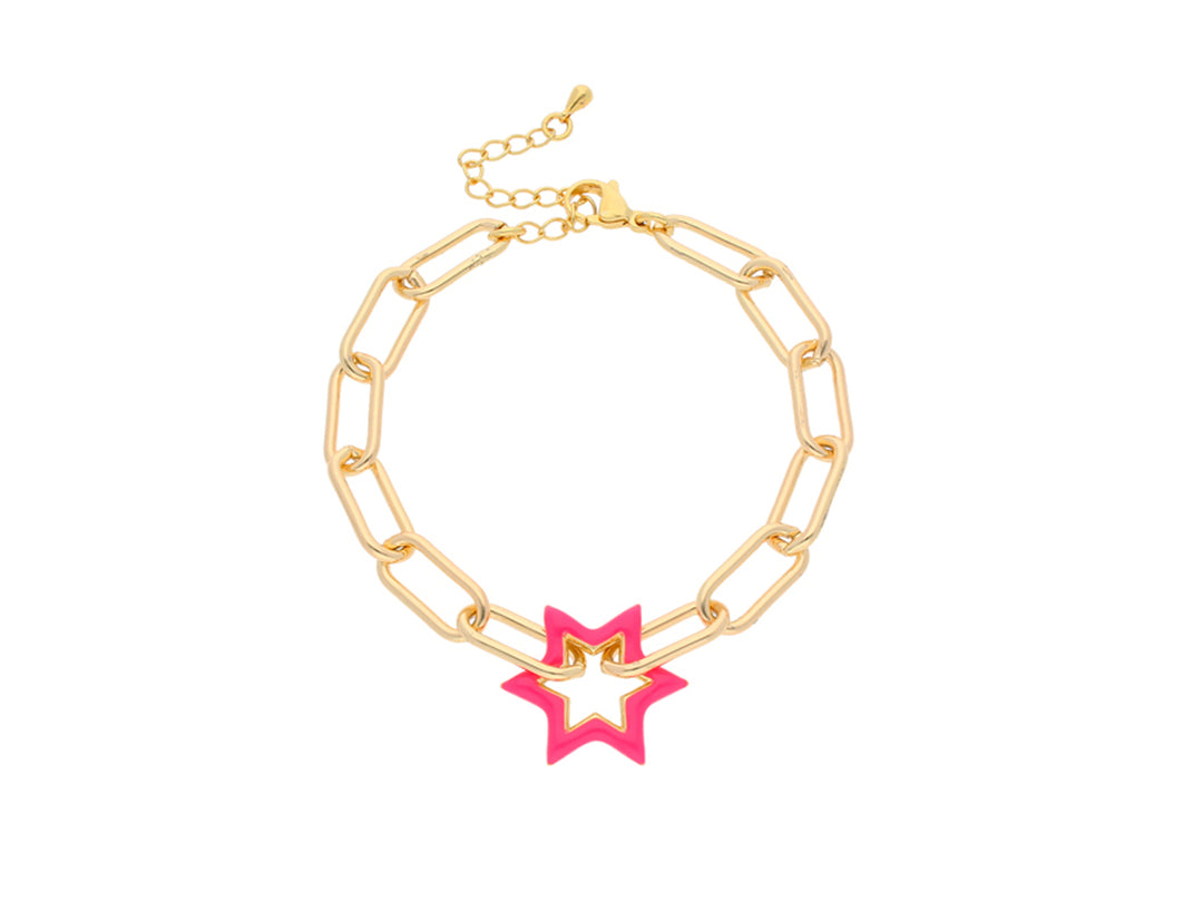 Pulsera de cadena dorada con un dije central en forma de estrella de color rosa.