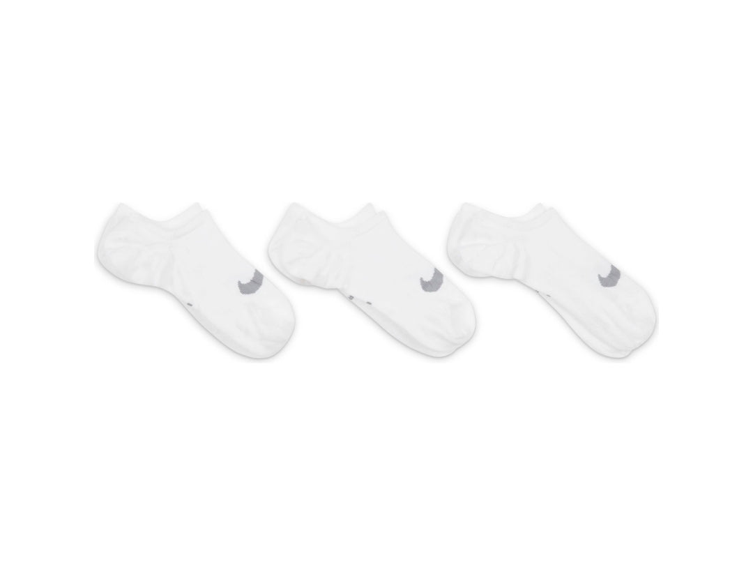 Paquete de calcetines cortos Nike color blanco con logotipo gris.