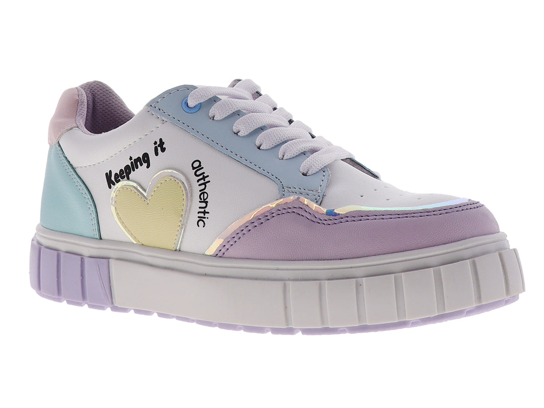 Tenis infantiles en colores blanco y lila con un corazón amarillo y suela blanca robusta.