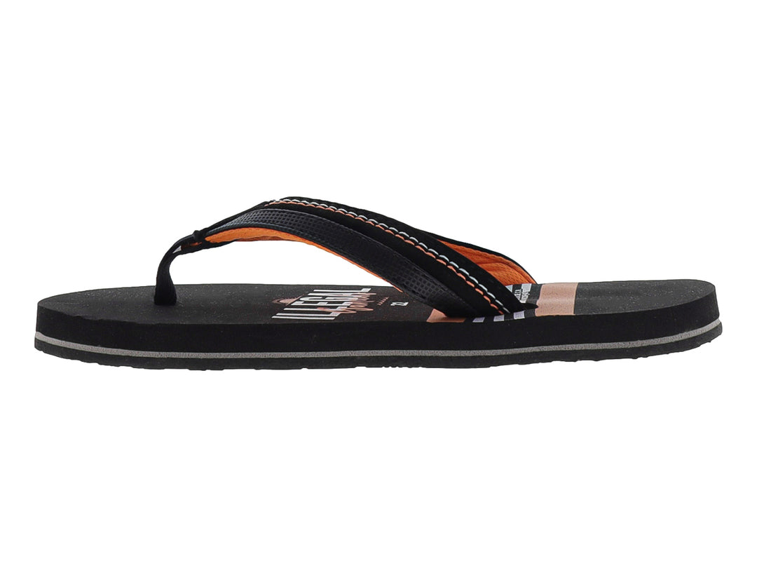 Sandalias tipo chancla de color negro con detalles en naranja, marca Illegal.