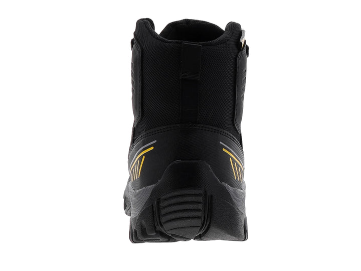 Bota deportiva 4X4 en color negro con detalles en amarillo y gris, diseño resistente para actividades al aire libre.