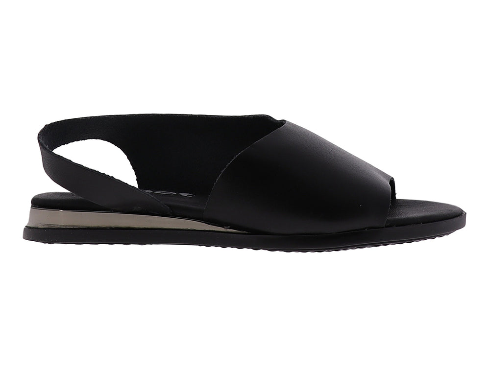 Sandalia plana color negro para mujer con diseño minimalista y tira trasera.