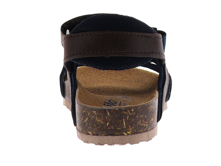 Sandalias Rilo Tokyo para niño en color café con detalles azules y suela de corcho.