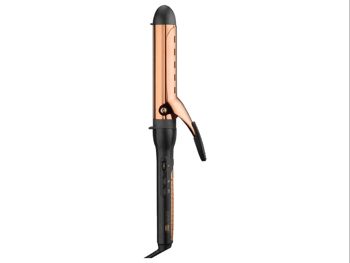 Tenaza rizadora Conair InfinitiPro en color dorado y negro con barril de 1 1/4 pulgadas y su empaque original.