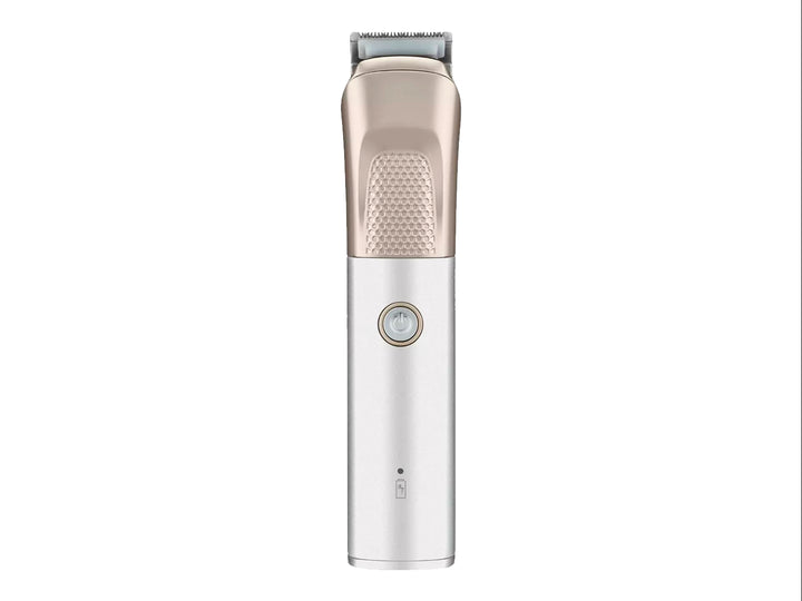 Recortadora de barba y bigote Conair Metalcraft en color plateado con accesorios, presentada en su empaque original.