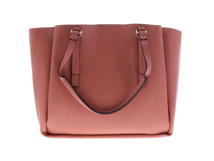 Bolso tote color peach de Nine West con asas y herrajes dorados.