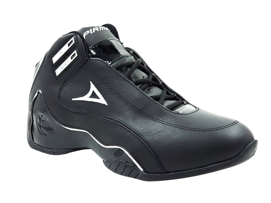 Tenis de baloncesto Pirma color negro con detalles en plata y diseño de bota alta.