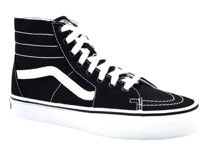 Tenis VANS Sk8-Hi negros con franja lateral blanca y suela blanca.