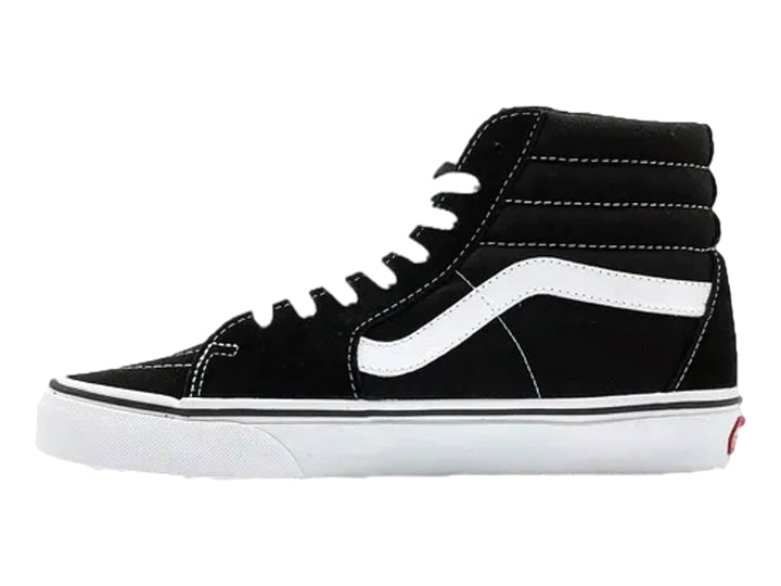 Tenis VANS Sk8-Hi negros con franja lateral blanca y suela blanca.