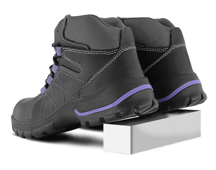 Botas de seguridad Armada Napa para mujer en color negro con costuras y detalles en morado.