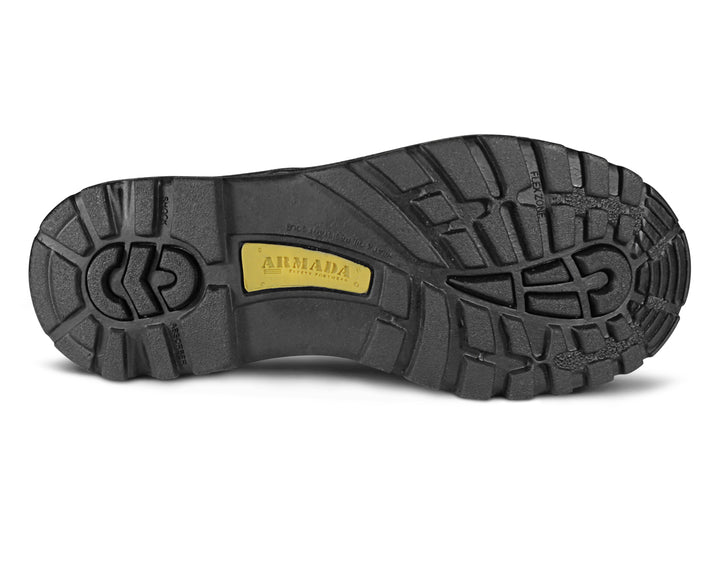 Bota de seguridad ARMADA en color negro, fabricada en cuero napa con cordones y suela robusta.