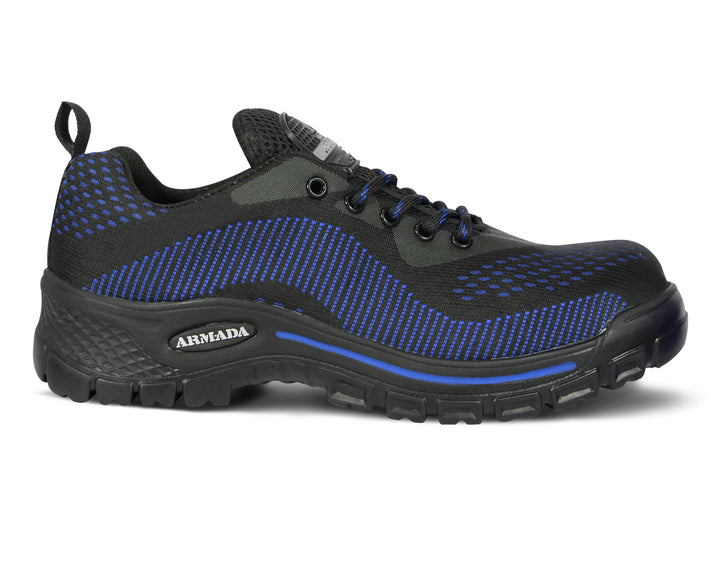 Tenis deportivos ARMADA color negro con rayas azules y suela robusta para hombre.
