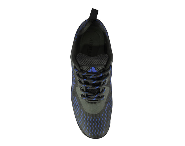 Tenis deportivos ARMADA color negro con rayas azules y suela robusta para hombre.