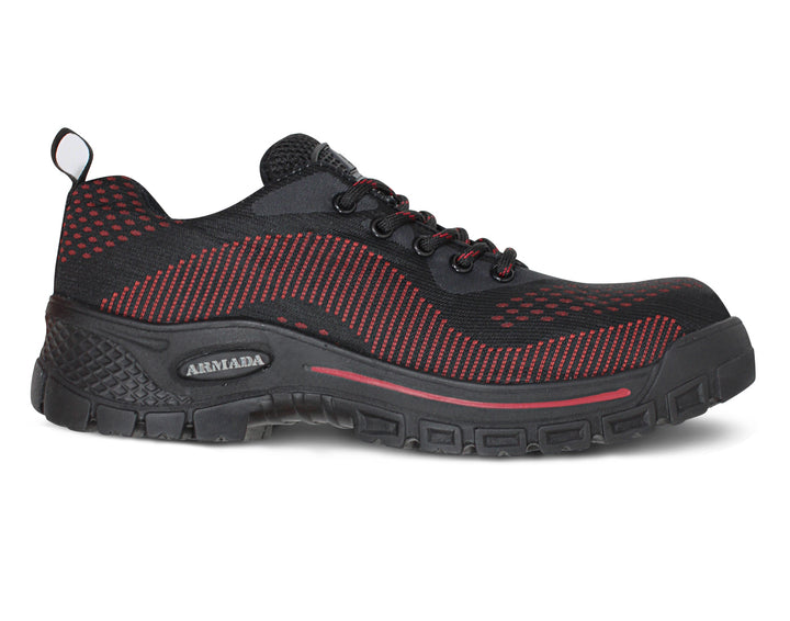 Tenis deportivos Armada color negro con detalles en rojo y suela robusta.