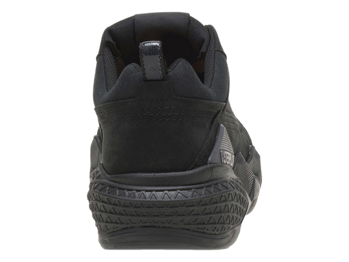 Tenis Caterpillar color negro para hombre con suela gruesa y acabado mate.
