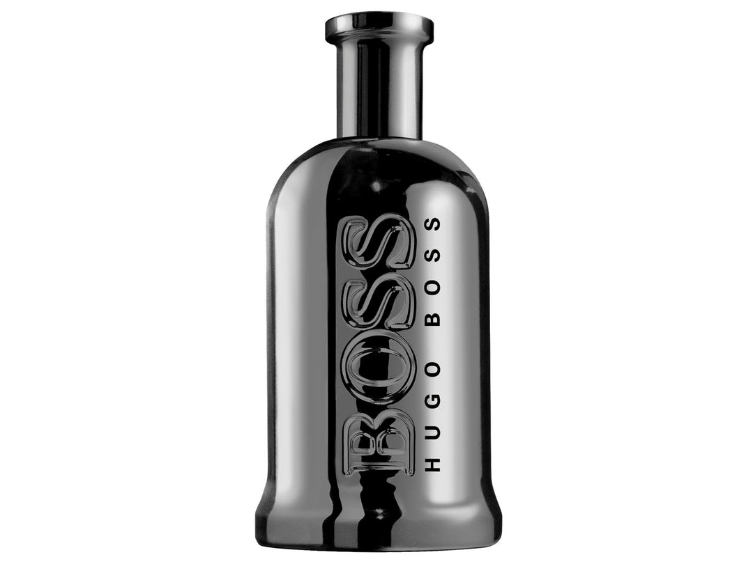 Frasco de perfume Hugo Boss Bottled Unlimited en color plata brillante junto a su caja negra.