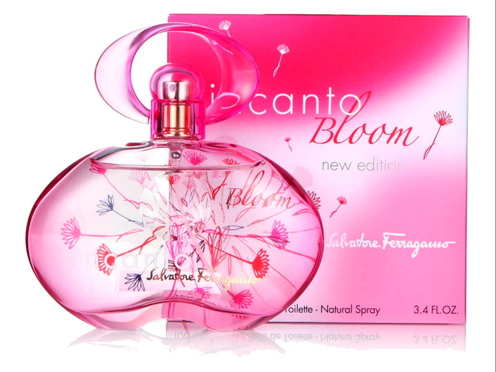 Perfume Salvatore Ferragamo Incanto Bloom de 100ml en botella rosa con diseño floral y su caja correspondiente.