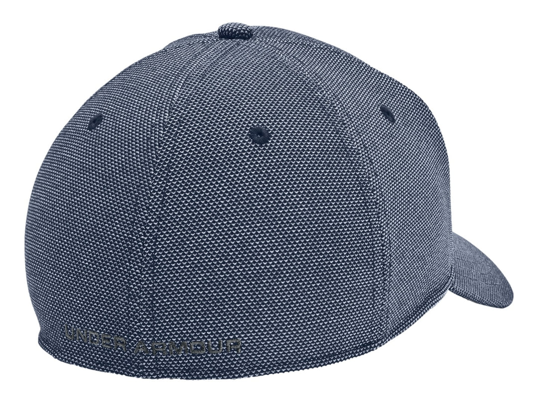 Gorra deportiva Under Armour en color azul marino con logotipo frontal en relieve y visera curva.