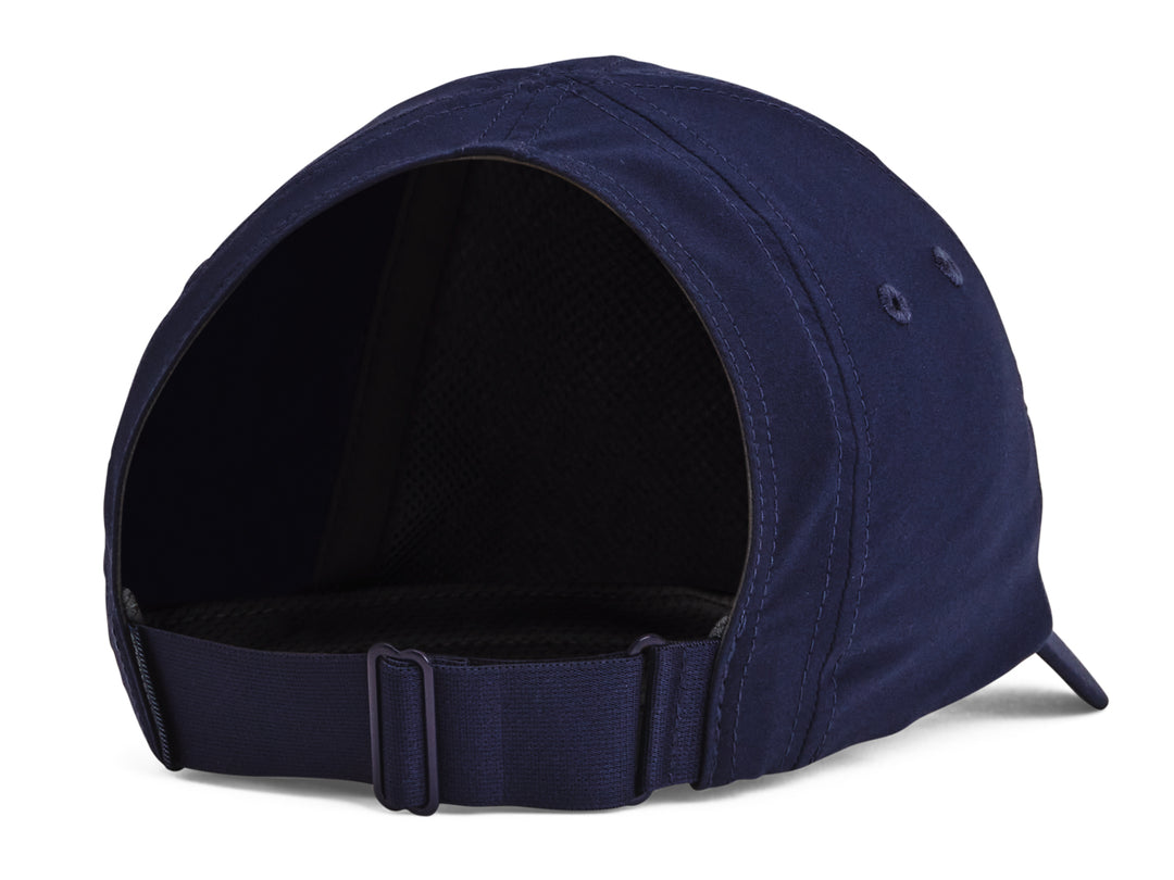 Gorra deportiva Under Armour en color azul marino con logotipo blanco frontal y visera curva.
