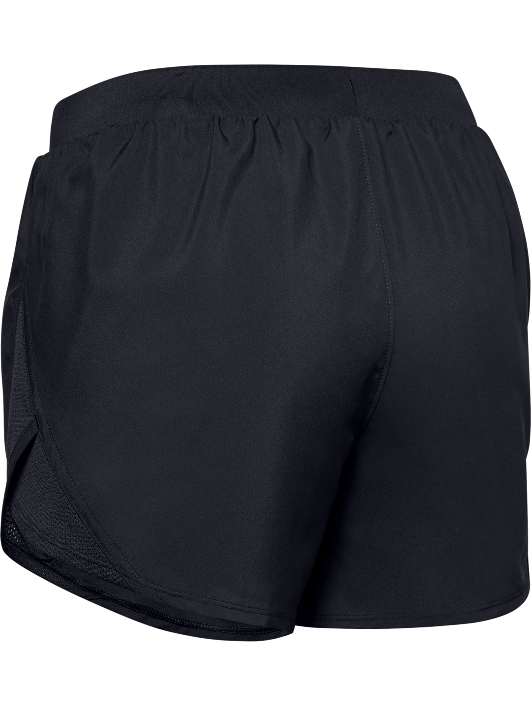 Mujer vistiendo shorts deportivos Under Armour color negro con logo blanco en la pierna derecha.