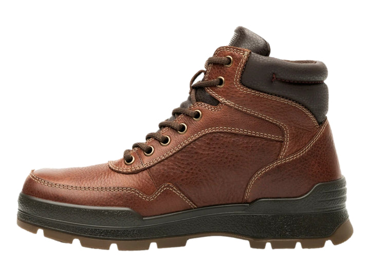 Bota de cuero color brandy con suela negra robusta y cordones.
