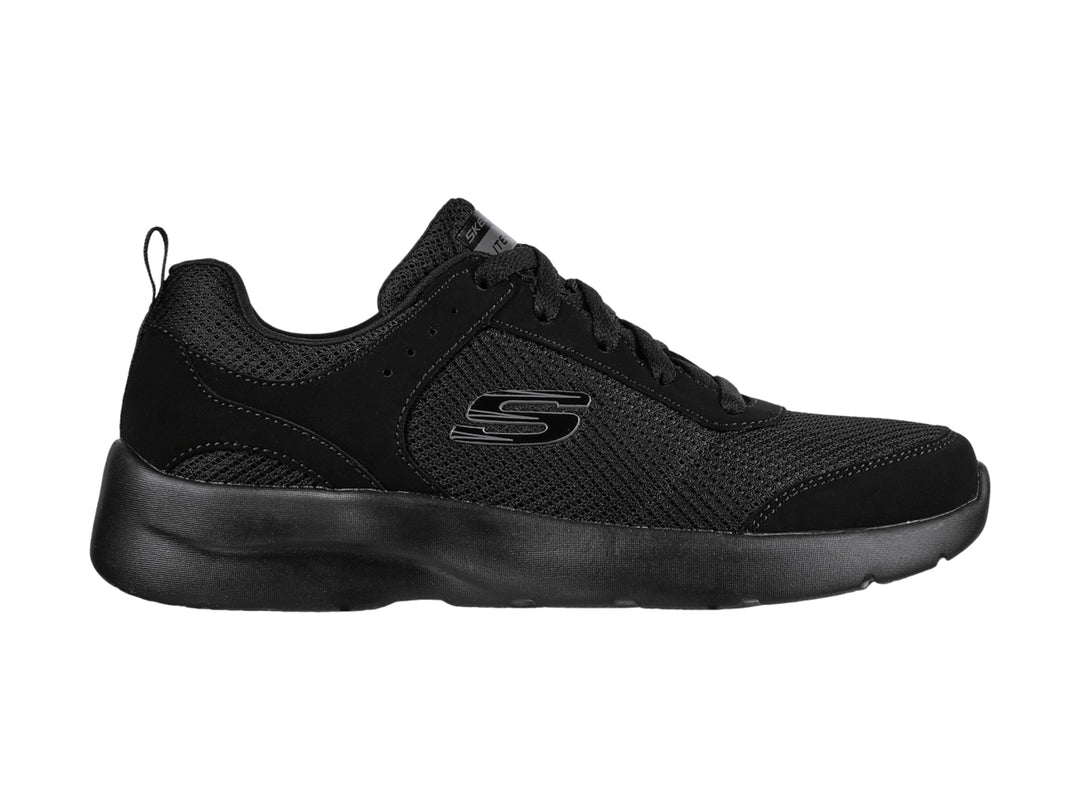 Tenis deportivos Skechers para mujer en color negro total con acabado en malla y sintético.