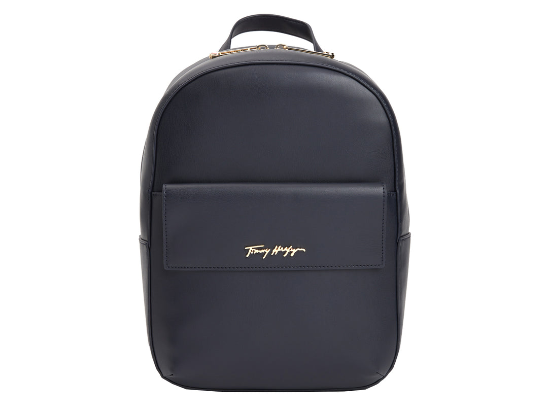 Mochila azul marino Tommy Hilfiger con detalles y logotipo en color dorado.