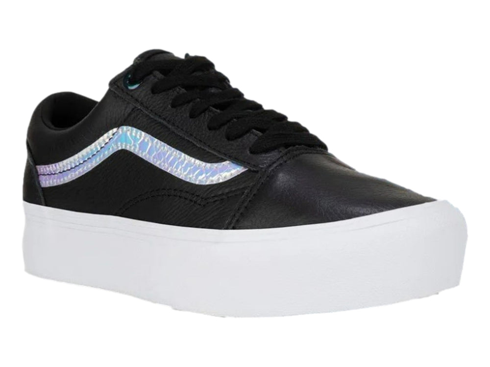 Tenis Vans Old Skool Platform negros con franja lateral holográfica y suela blanca de plataforma.