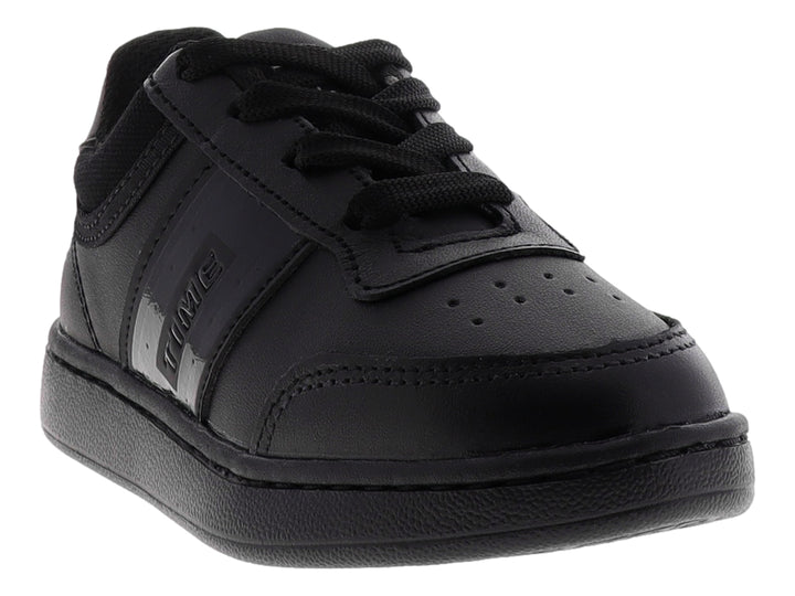 Tenis deportivos para bebé o niño en color negro con cordones y detalle brillante lateral.