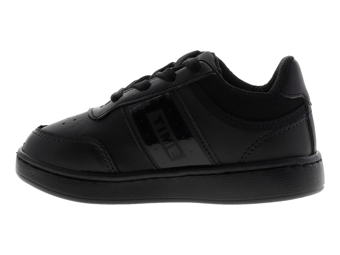 Tenis deportivos para bebé o niño en color negro con cordones y detalle brillante lateral.