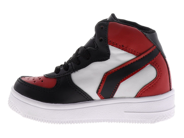 Tenis botín infantil en colores negro, rojo y blanco con suela blanca.
