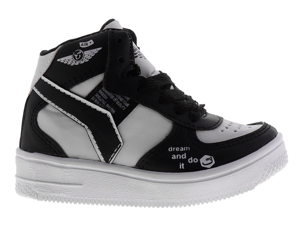 Tenis tipo botín para niño en colores negro y blanco con suela blanca y cordones negros.