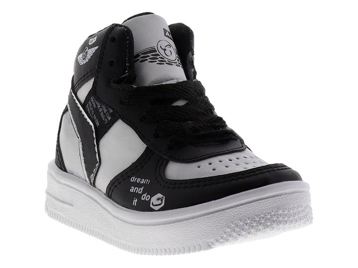 Tenis tipo botín para niño en colores blanco y negro con suela blanca y agujetas negras.
