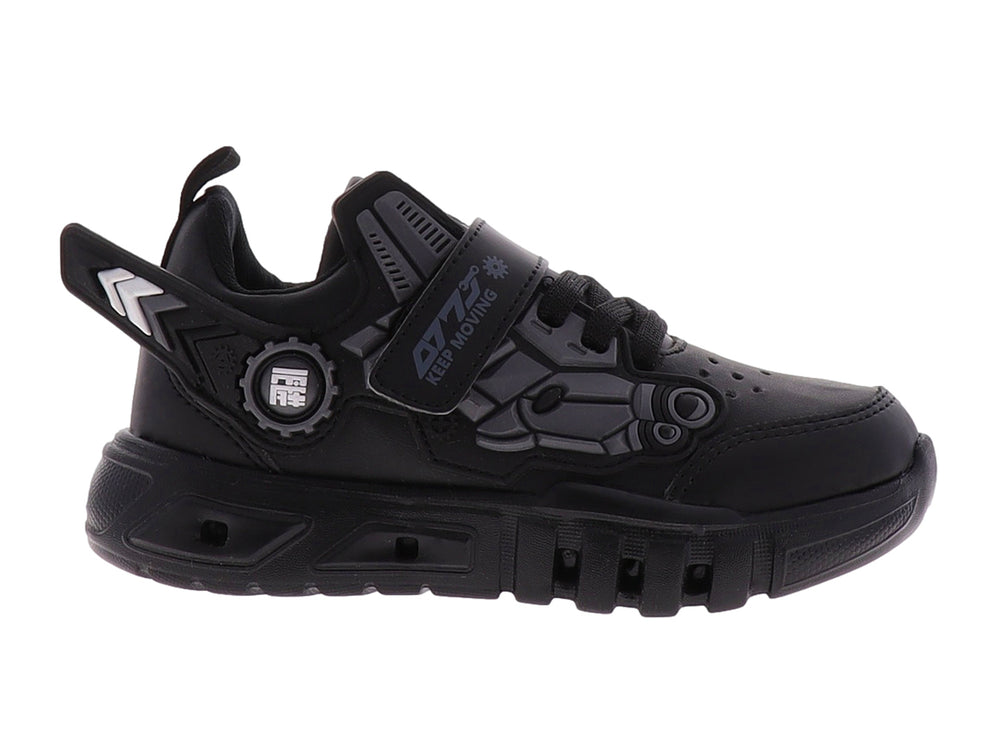 Zapato deportivo infantil color negro con diseño robótico lateral y cierre de correa y agujetas.