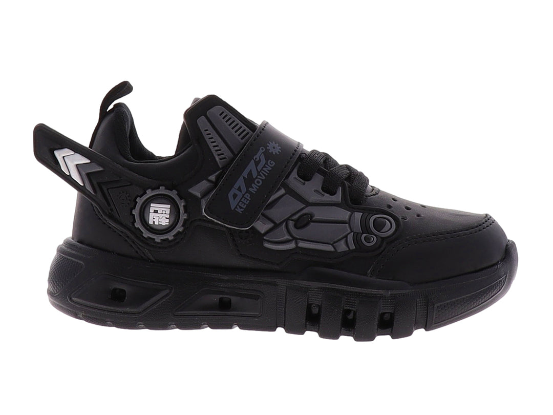 Zapato deportivo infantil color negro con diseño robótico lateral y cierre de correa y agujetas.