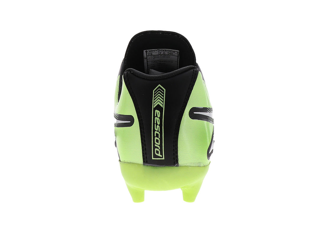Zapato de fútbol EESCORD en color negro y amarillo neón con detalles blancos y suela de tacos.