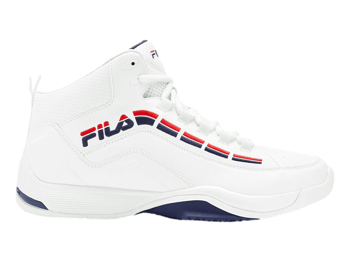 Tenis de baloncesto FILA color blanco con detalles en azul marino y rojo, corte alto.