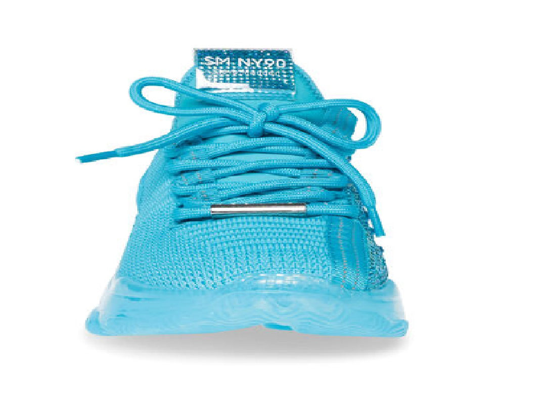 Tenis Steve Madden Maxill en color azul bright aqua con suela de plataforma y acabado tejido.