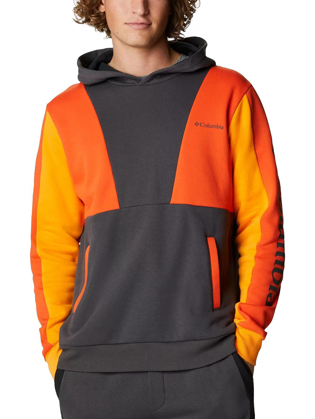Sudadera con capucha Columbia en colores gris y naranja con diseño de bloques de color.