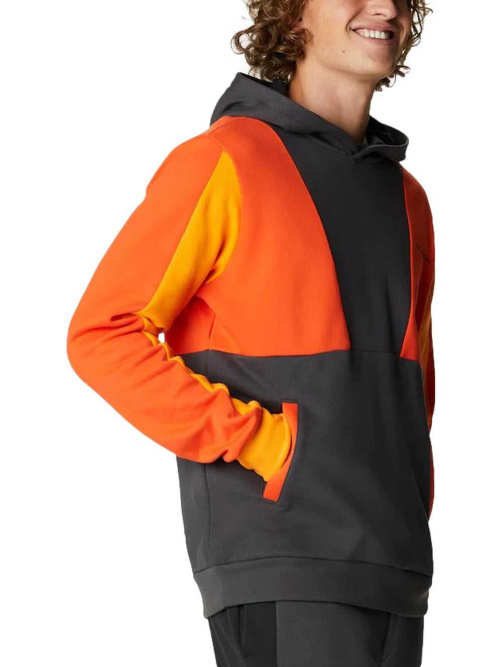Sudadera con capucha Columbia en colores gris y naranja con diseño de bloques de color.
