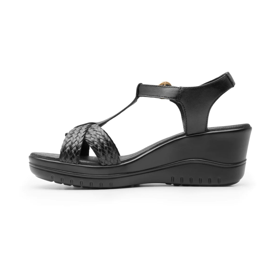 Sandalia negra Flexi Emily para mujer con plataforma y detalle trenzado en la parte frontal.