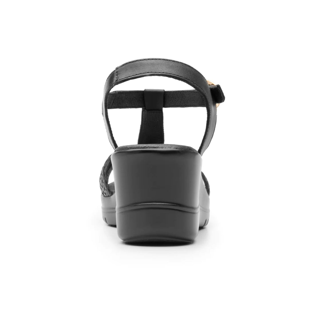 Sandalia negra Flexi Emily para mujer con plataforma y detalle trenzado en la parte frontal.