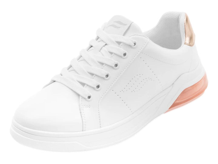 Tenis Flexi blancos con detalles en oro rosa en el talón y la suela.