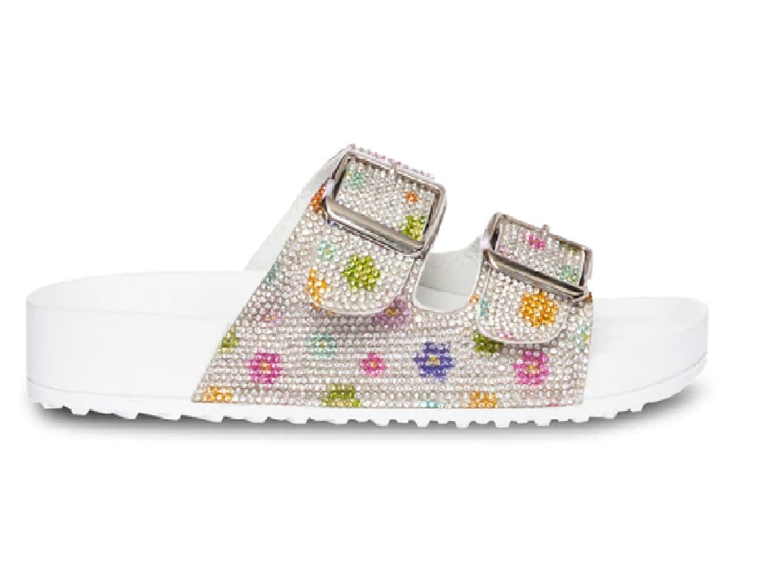 Sandalias blancas Steve Madden con correas decoradas con cristales multicolores y hebillas plateadas.