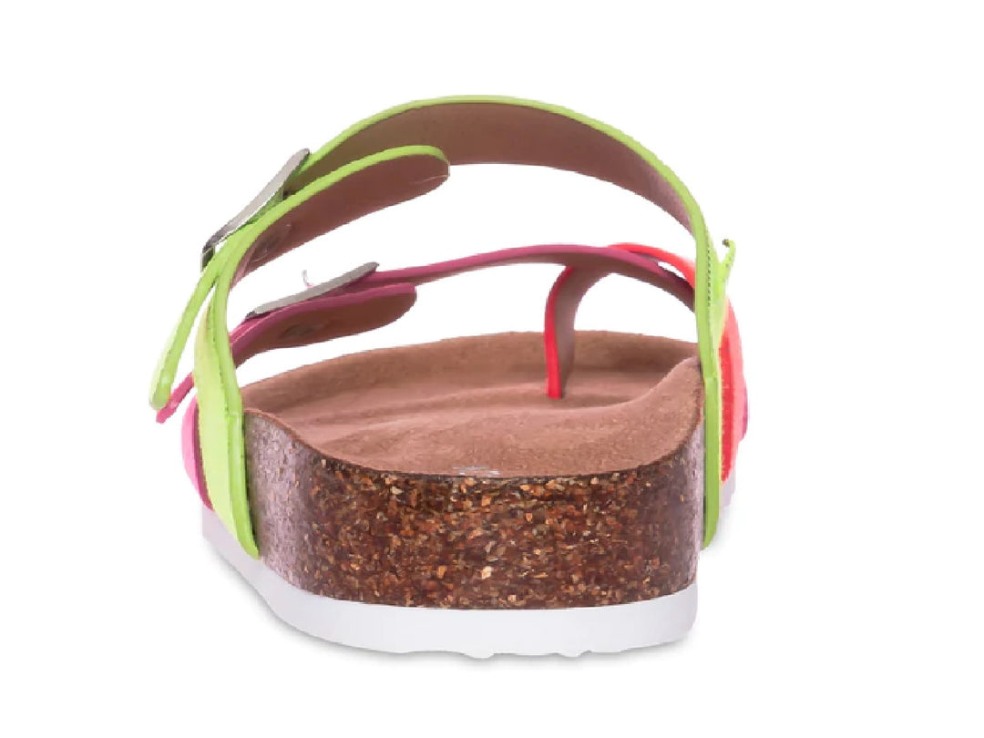 Sandalias Steve Madden con plataforma de corcho y correas brillantes en colores verde y rosa.