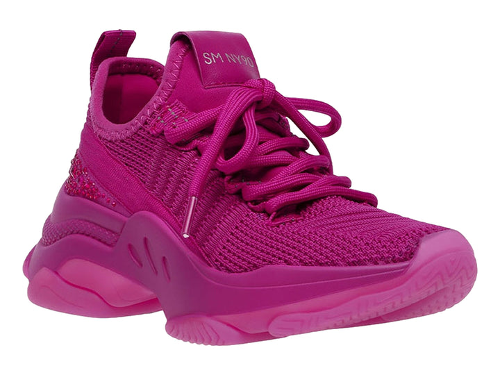 Tenis deportivos Steve Madden Jmaxim en color magenta con suela de plataforma y acabado tejido.